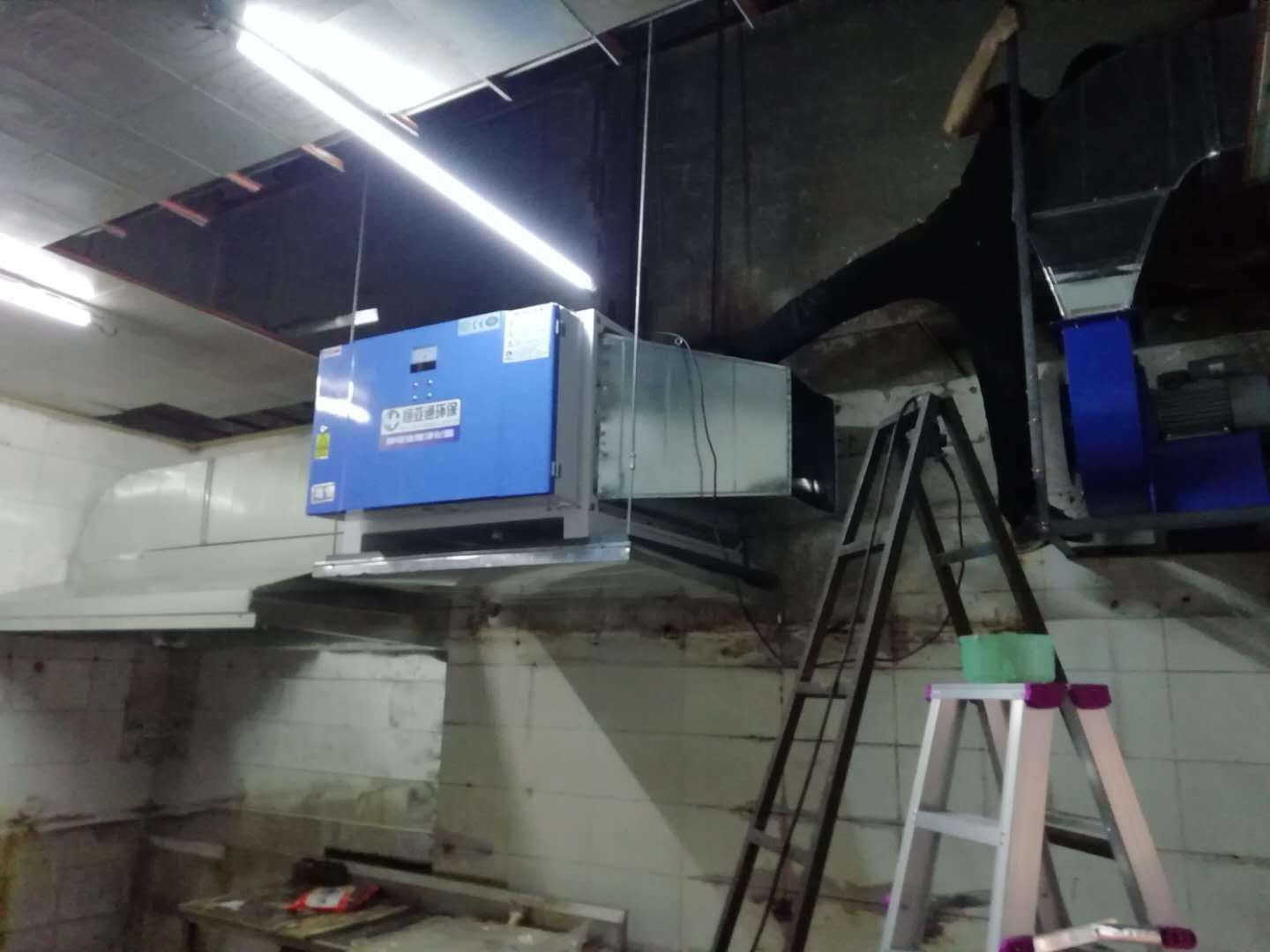 饭店排烟 油烟机还是油烟净化器？专业对比与选择指南